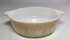 Pyrex 471 Sandalwood Tan White Ivy Leaf Dish Bowl 1 Pint Bowl Vintage