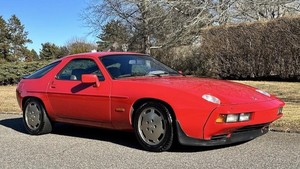 1984 Porsche 928S Coupe