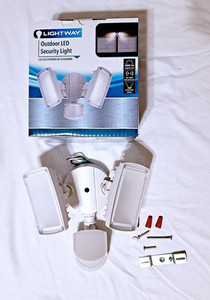 Aldi’s 2019 Lightway Outdoor LED Security Light - white model
