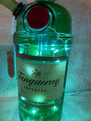 Tanqueray, tobacco pipe