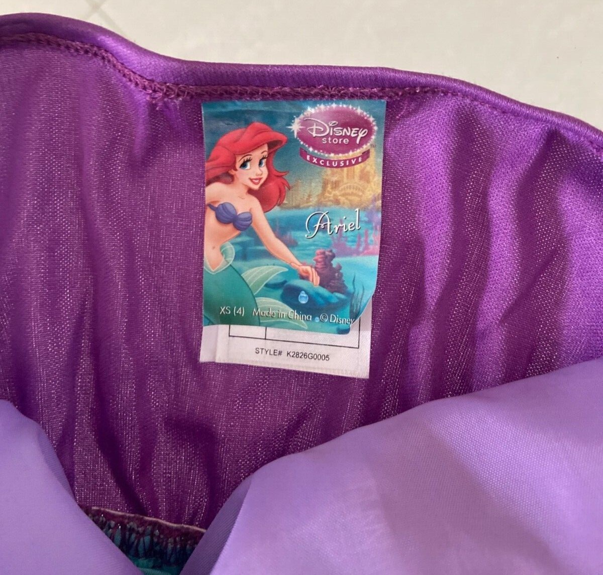 Authentic Disney Little Mermaid Costume for girlSize… Gem