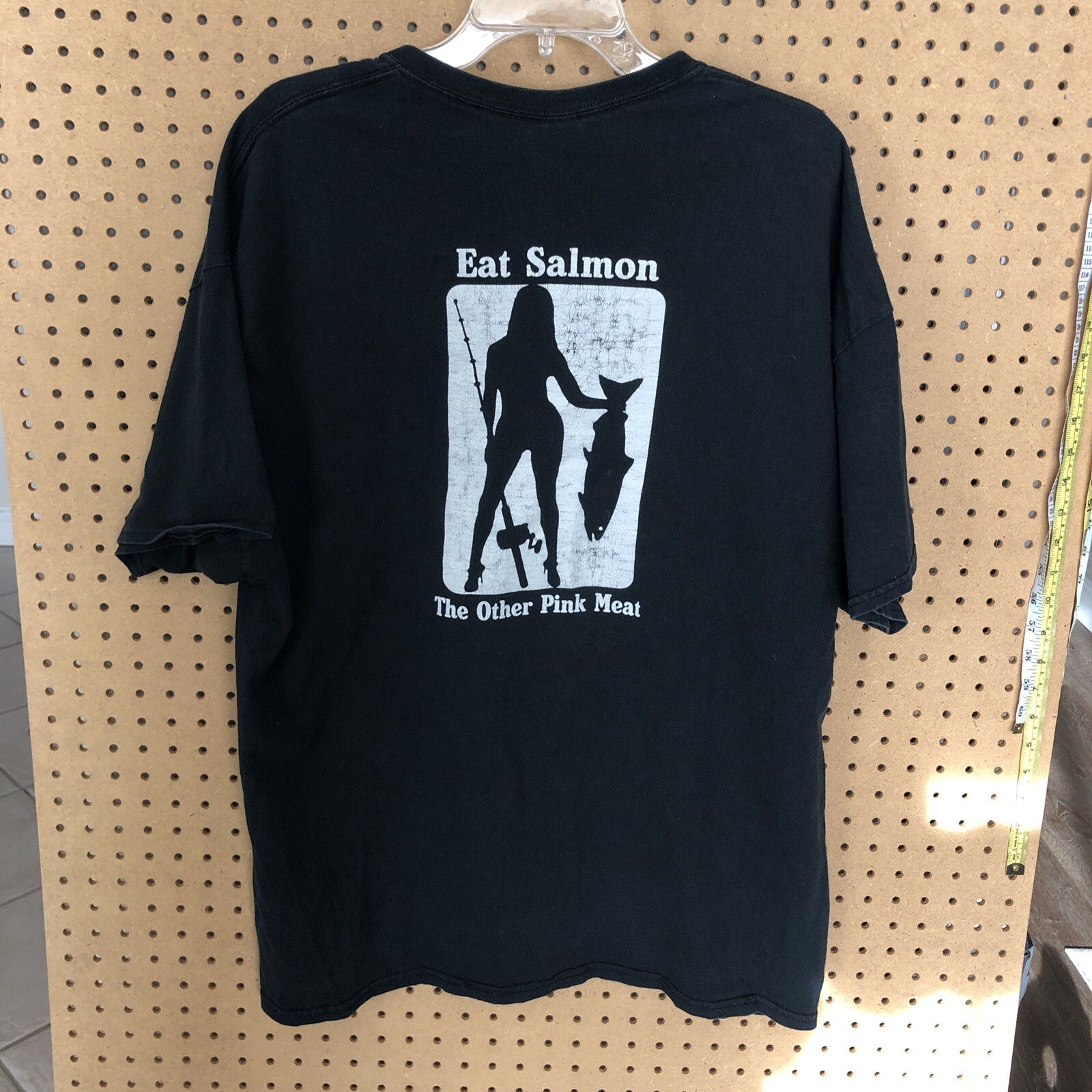 ALTRA T shirt divertente Badass Outdoor Gear Eat Salmon the other rosa carne 2xL