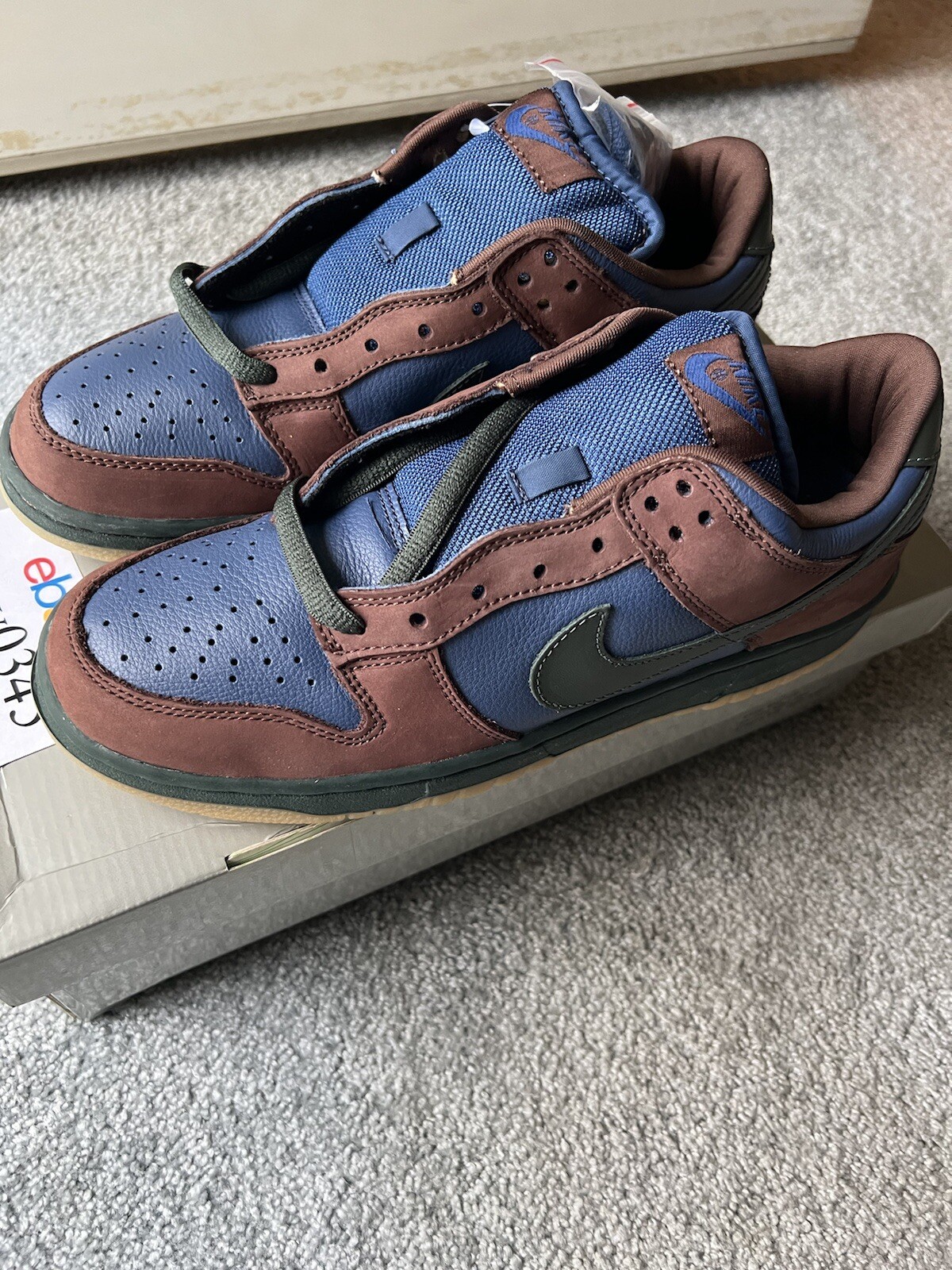 Size 9 - Nike SB Dunk Low Pro Barf 2003 