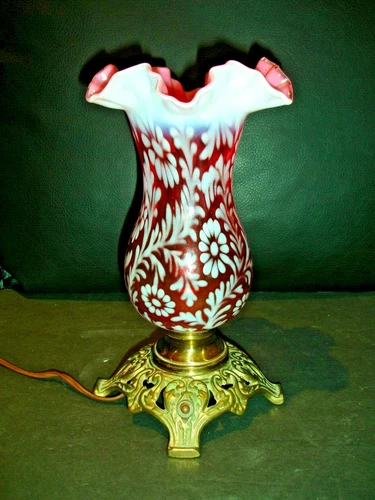 FENTON -L.G.WRIGHT DAYZY & FERN CRANBERRY OPALESCENT GLASS LAMP- VASE