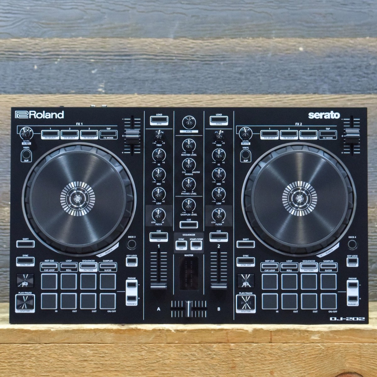 Roland DJ-202 DJ Controller Two-channel Four-Deck Controller for