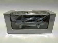 1/43 olkswagen Passat ariant B6 2005 United Gray by Minichamps