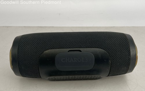 JBL Charge 3 Black Wireless Bluetooth Speaker - Tested - Picture 5 of 6