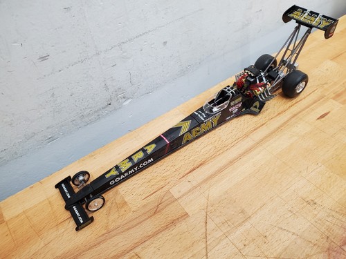 RACING CHAMPIONS TONY SCHUMACHER THE SARGE ARMY DRAGSTER 1:24 - Picture 6 of 8