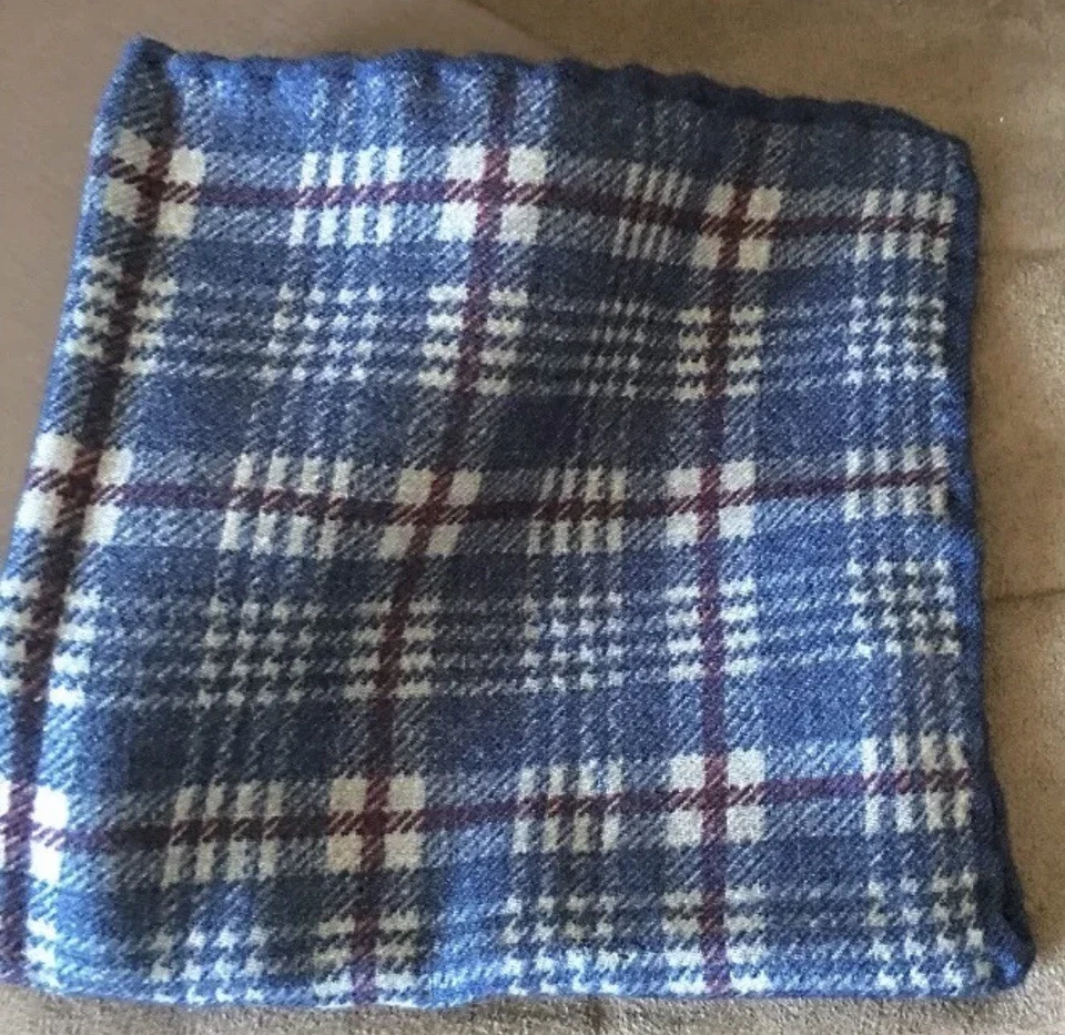 Pañuelo cuadrado de bolsillo Brunello Cucinelli nuevo sin etiquetas Foto 3 de 4