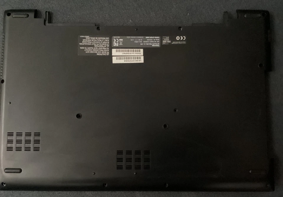 BOTTOM CASE NOIR POUR Toshiba Satellite Pro C70 - Photo 1/3