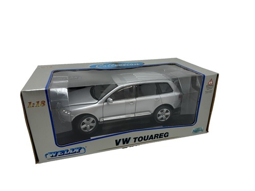 Welly 1998 BMW 328i ミニカー 1/18 Welly 1998 BMW 328i diecast