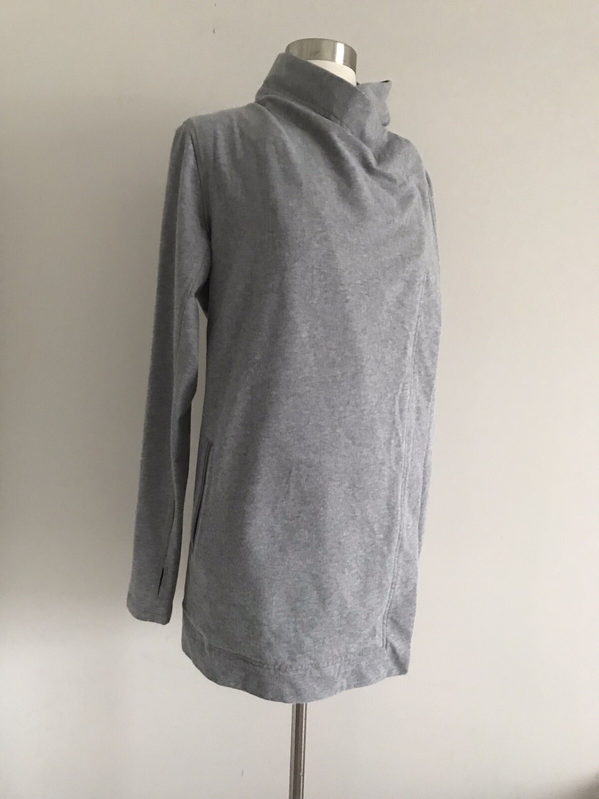 LULULEMON COTTON ELASTANE SNAP BUTTON FRONT PLEAT… - image 2