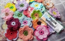 LOTTO 10 FIORI UNCINETTO COLORI MISTI  4 CM CROCHET APPLICAZIONI BOMBONIERE