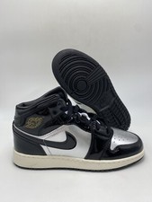 Air Jordan 1 Mid SE GS Black Metallic Gold FZ3938 001 Size 5.5Y
