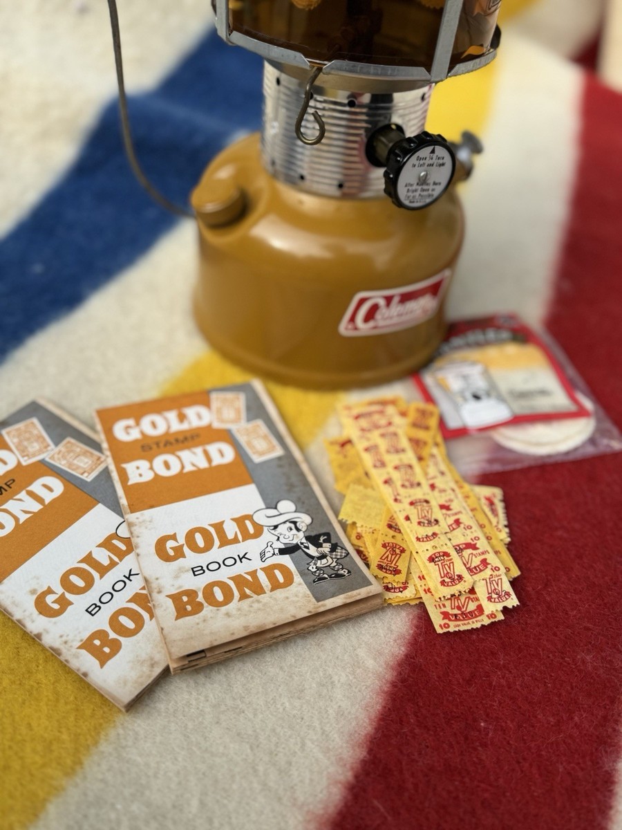 Vintage Coleman 228F Gold Bond Yellow Double Mantle 1972 Lantern