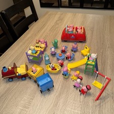 HUGE lot Of Peppa Pig Toys Playhouse Campervan Furniture And Tons Of Extras