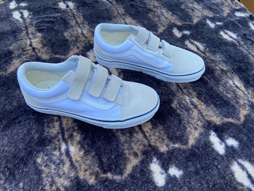 white vans 5.5