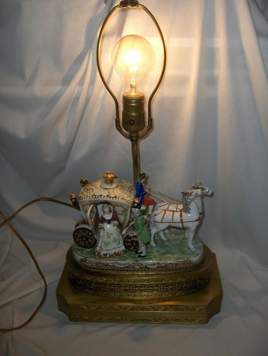 Vintage Ornate Figurines Table Lamp Porcelain Coach Figural Horses People Brass - Picture 4 of 12