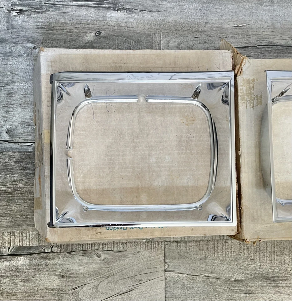 NOS GM 1977 79 Pontiac Phoenix Faro Bisel 77 79 Phoenix Faro Bisel Foto 4 de 4