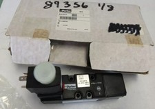 new PARKER 19114MTA PNEUMATIC VALVE DIRECTIONAL CONTROL W/ B-12 COIL,BK