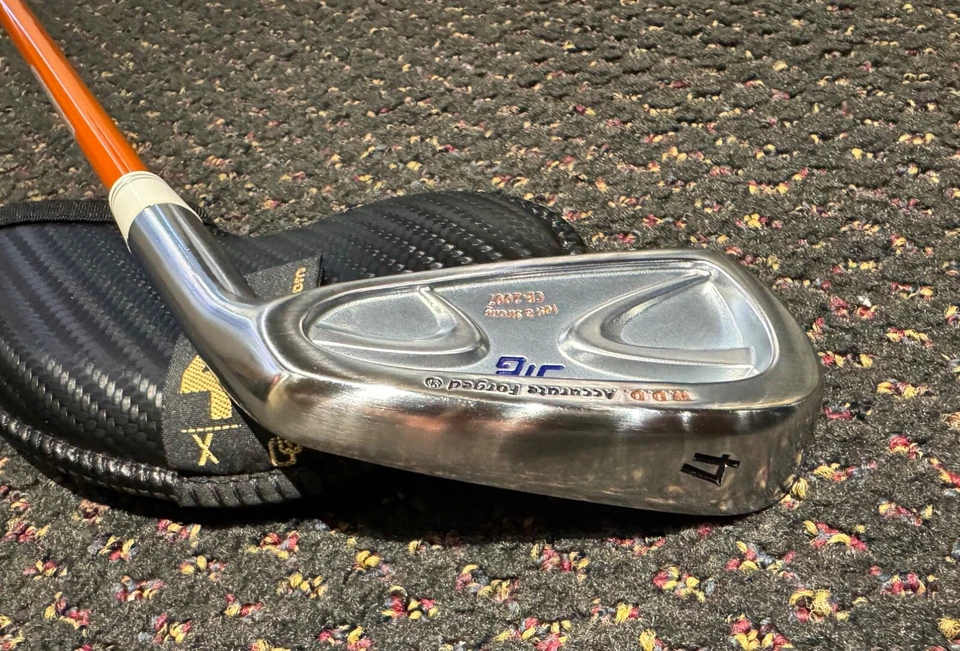 Plancha Miura CB-2007 Driving 4 con diseño de grafito Tour AD-95 Stiff Flex 24 grados Foto 2 de 4