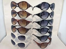 W748 Women Fashion Sunglasses With Rhine Stone Wholesale 12 pair