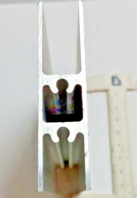 001MAM612 ALUMINUM PROFILE CAM CONSTRUCTION DOORS AND FIXTURES. Price per meter.