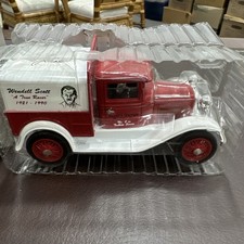 Liberty Classics 1/25 Ford Model A Scott  s Garage With Box And Bank Key 125/250