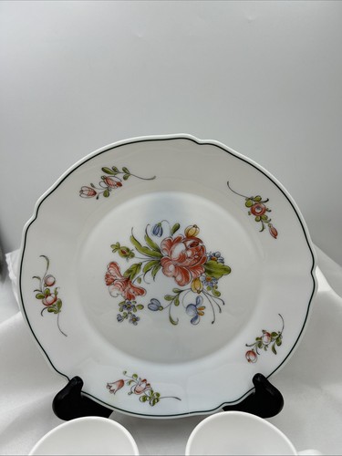 3 Pcs Vtg Arcopal Provincial Milk Glass Floral France Dinner Plate & Mugs - Picture 2 of 13
