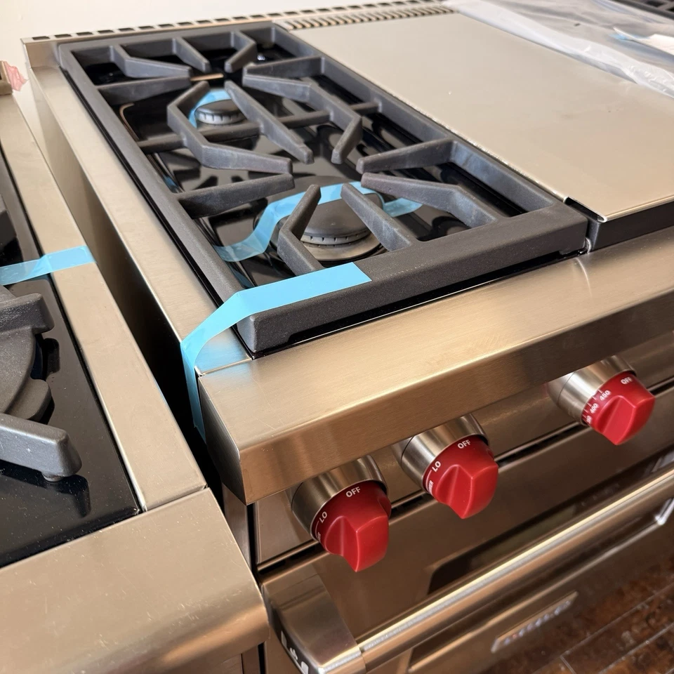 Wolf 36 Inch Freestanding Gas Range with Sealed Griddle Open Box Special GR364G - Image 3 of 4