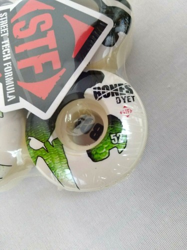 BONES Street Tech Formula STF Wheels DYET 52mm 83B One Set of Four - Foto 3 di 7