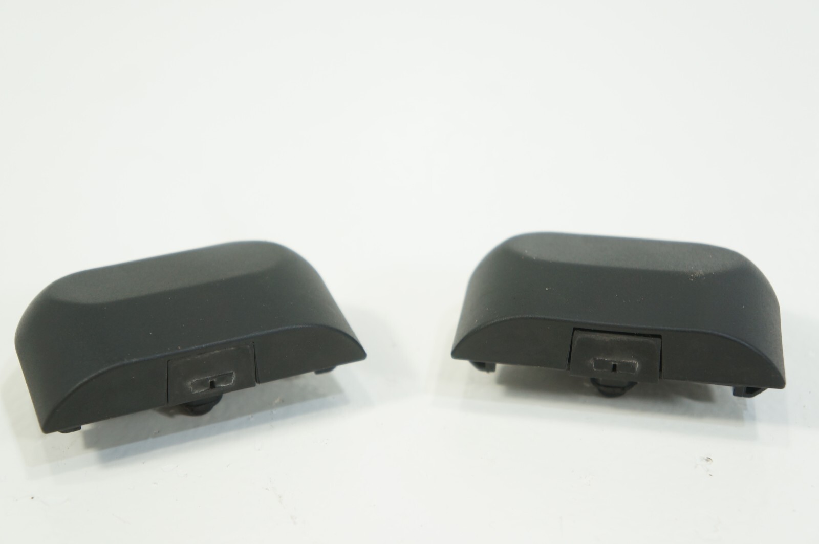 OEM 2014-2020 Maserati Ghibli windshield washer nozzle spray genuine pair 2 pc