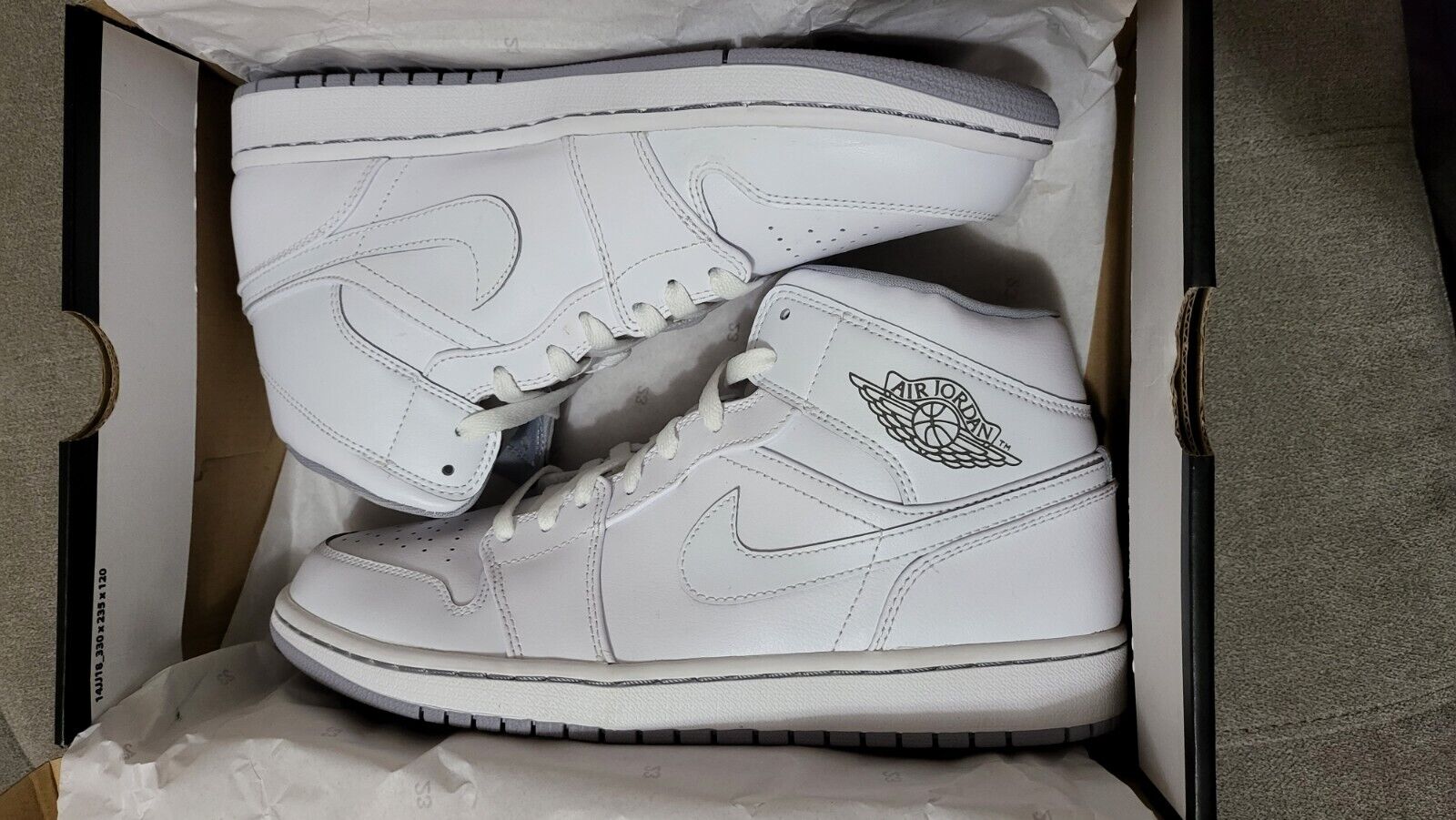 Air Jordan 1 Mid White Wolf Grey