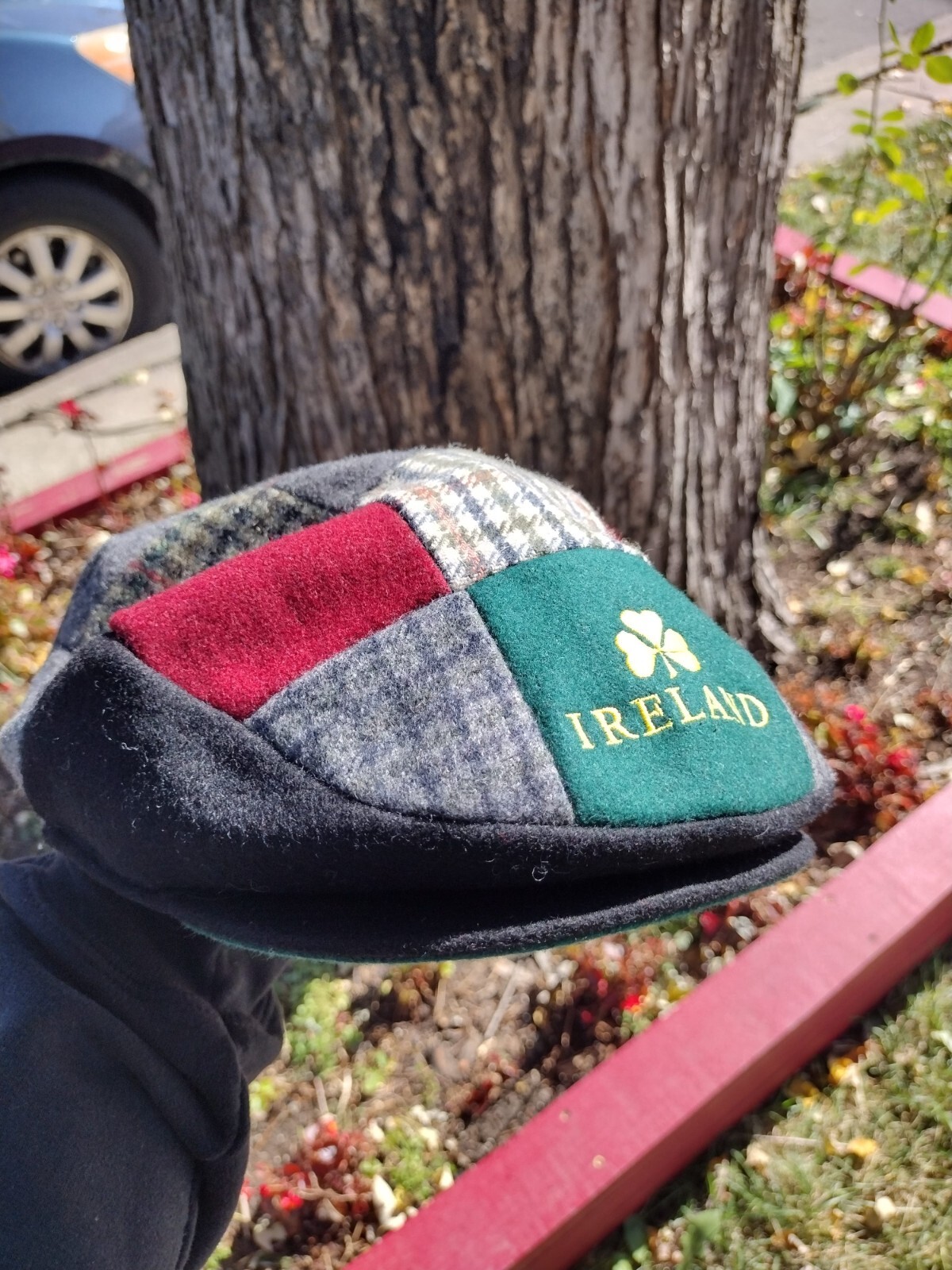 Ireland Embroidered Flat Cap Patchwork  Tweed Pla… - image 2