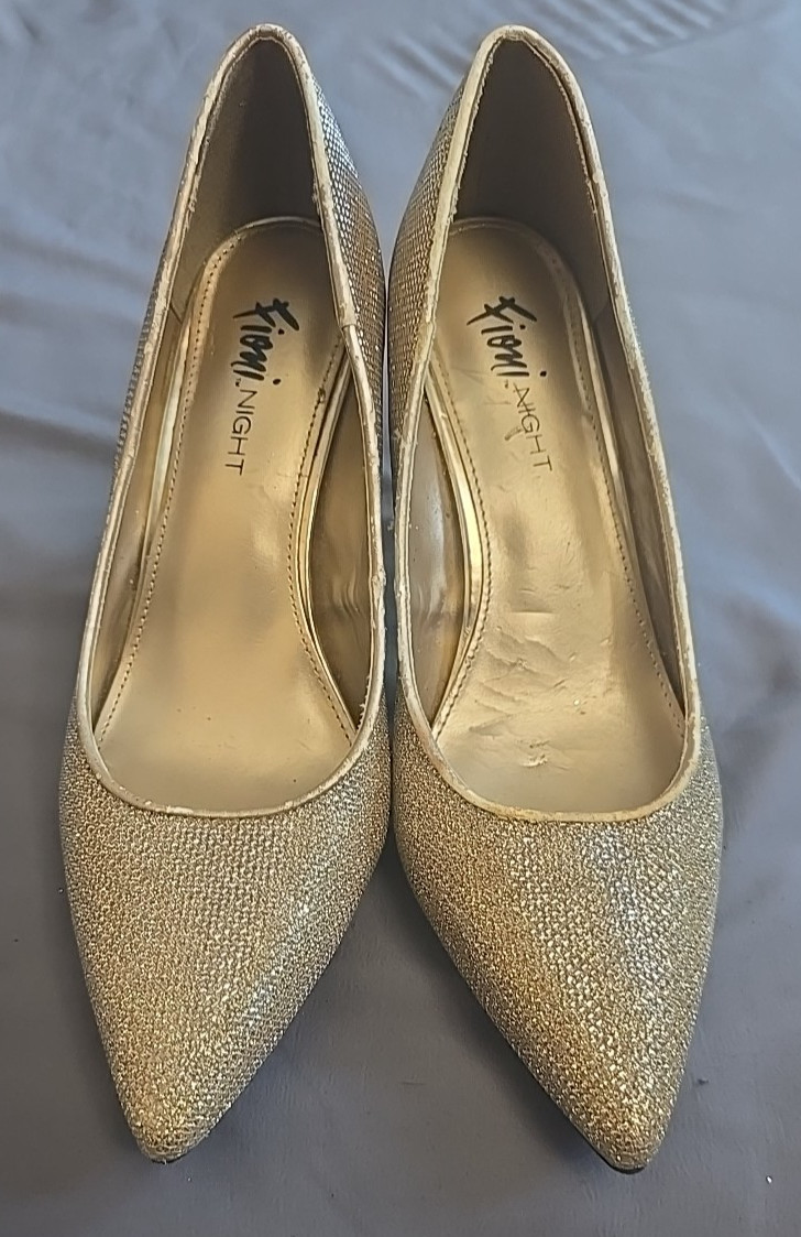 Fioni Night Sparkly Gold Glitter Stiletto Heels Women's Size 8