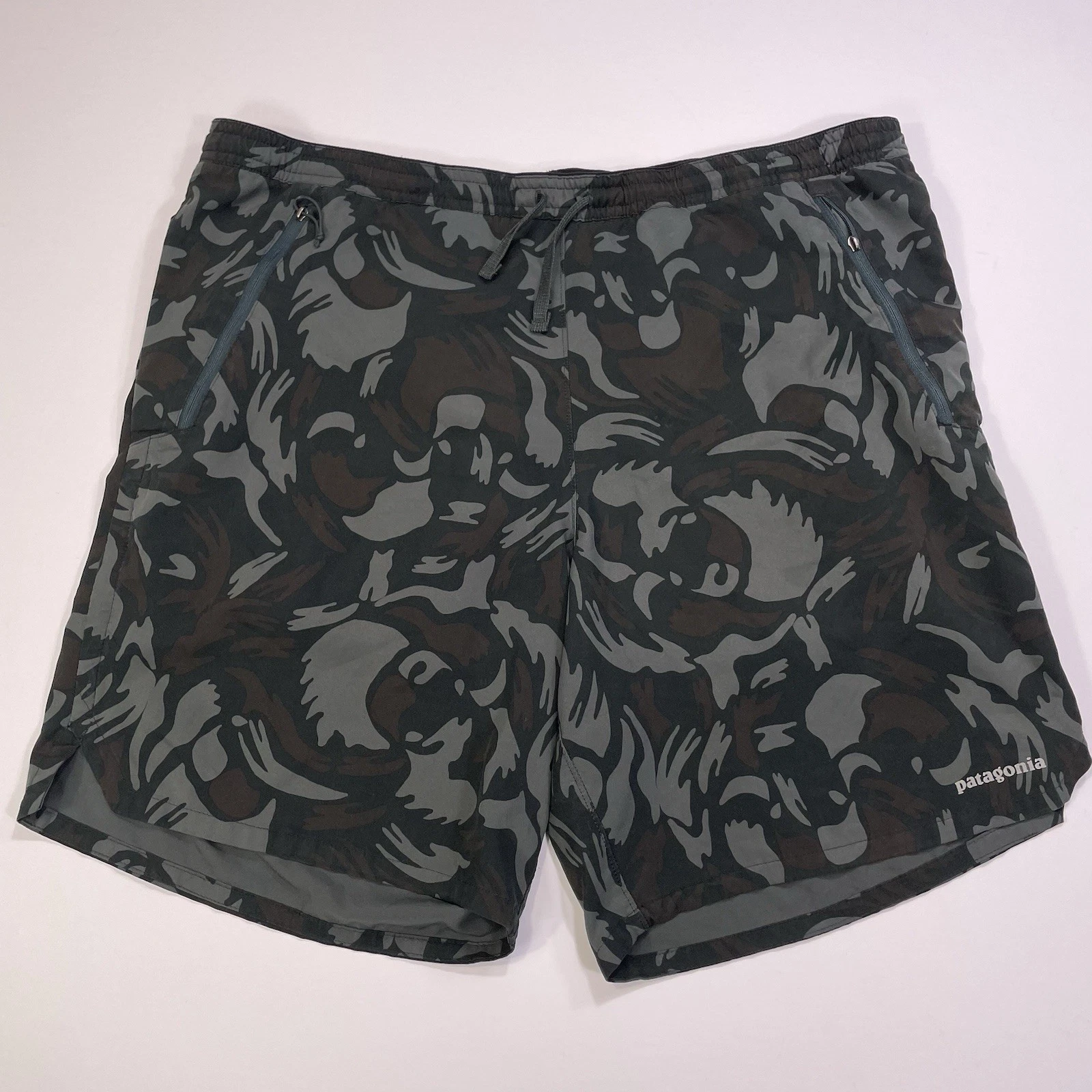 Patagonia Shorts Mens Medium Green Camo Nine Trails Running Zip Pockets Lined