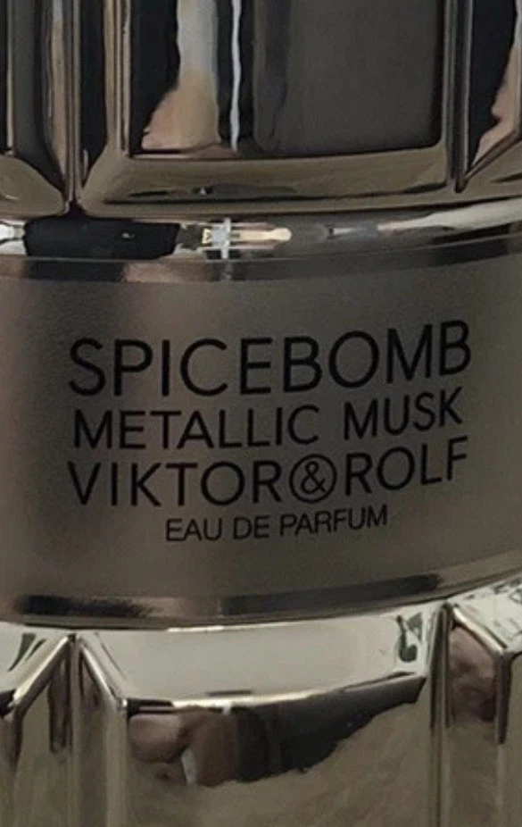 Viktor & Rolf-Spicebomb Metallic Musk-Men’s EDP-90ml-New Without Box - image 2 of 4