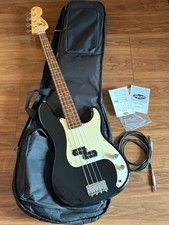Squier Sonic Precision Lrl Blk Electric Bass