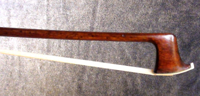 Antiker Top Pernambuco Geigenbogen Bausch 56. 4 gr 72 cm