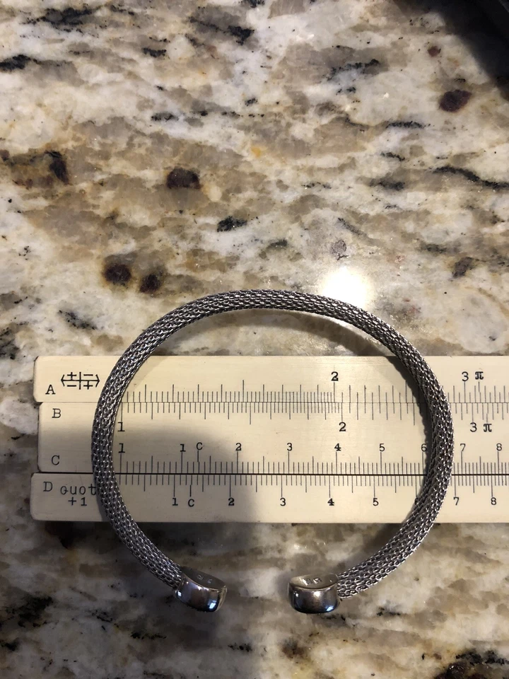 TOUS 18k Mesh Diamond Cuff - Image 3 of 4