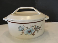 LENOX SOFTWIND 1.5QT COVERED CASSROLE 6 1/2" BY 3 1/4"