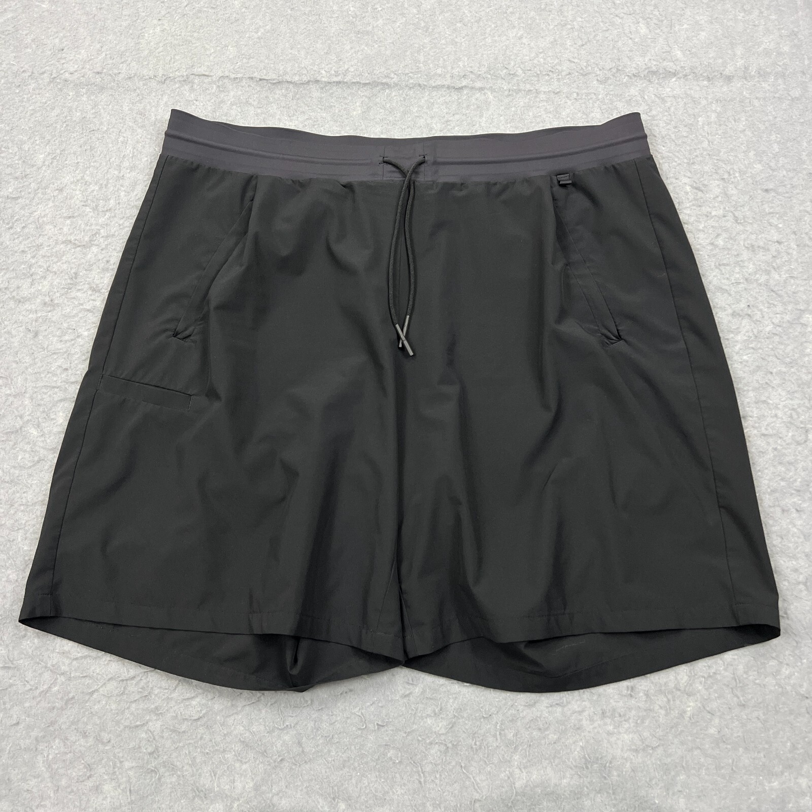 Athleta Venture Bermuda Shorts Women's 18 Black Travel Longline 9