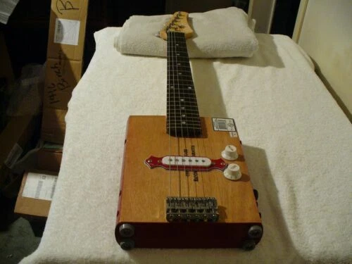 Guitarras Cigar Box Gibson