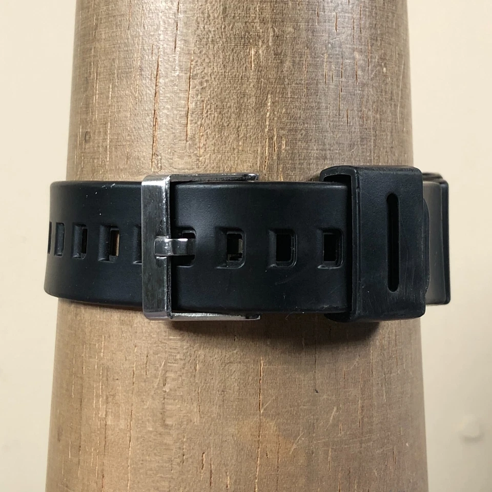 Puma Men PM5050 Chronograph Black Rubber Round 41mm Quartz Analog Watch 8 1/2" - image 4 of 4