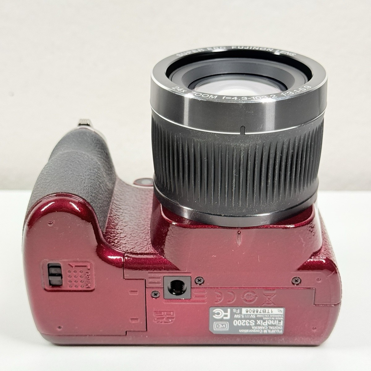 新品未使用かも FUJIFILM FinePix S3200 デジタルカメラ FinePix フジフイルム コンデジ FUJIFILM S3200 中古 新品SDカード付き