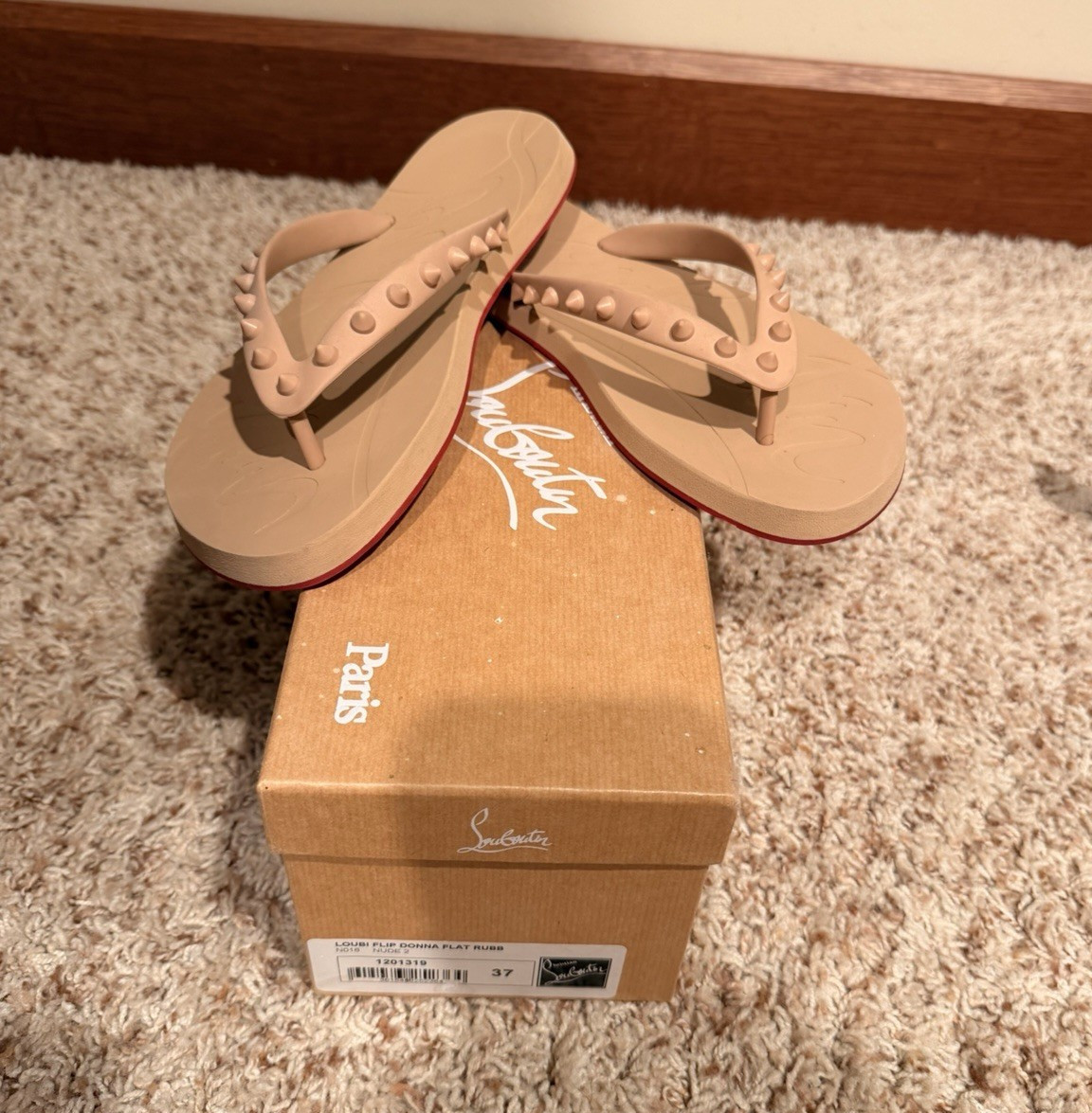 Christian Louboutin Women’s Studded Rubber Flip Flop Sandals Beige/Red US 6