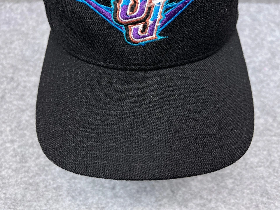 Utah Jazz New Era Hat Cap Snap Back Adult One Size Black NBA 100% Wool 90s - Image 3 of 4