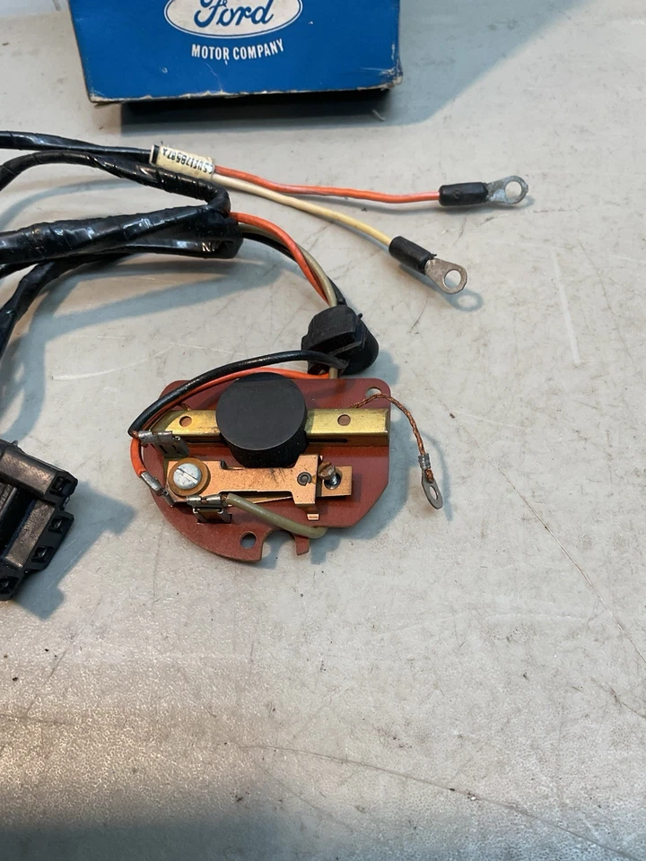 FORD FAIRLANE 1966 GALAXIE 1965-1966 LIMPIAPARABRISAS MOTOR PLACA DE INTERRUPTOR Foto 3 de 4