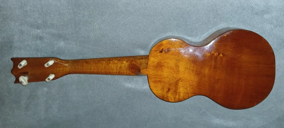Vintage Leonardo Nunes Soprano Ukulele. Gorgeous flame Koa. Rope bound Soundhole - Image 2 of 4