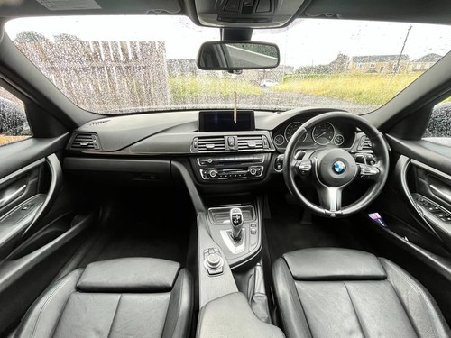 BMW 3-Series 320d (181BHP) MSport Touring Auto *Pan Roof* *HUD* - Picture 7 of 9